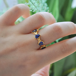 Arles Band in Blue Sapphire