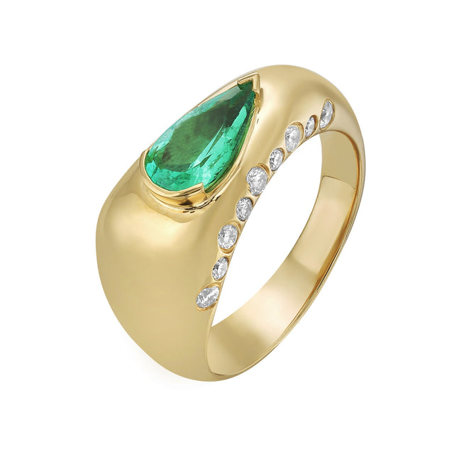 Arles Emerald Ring